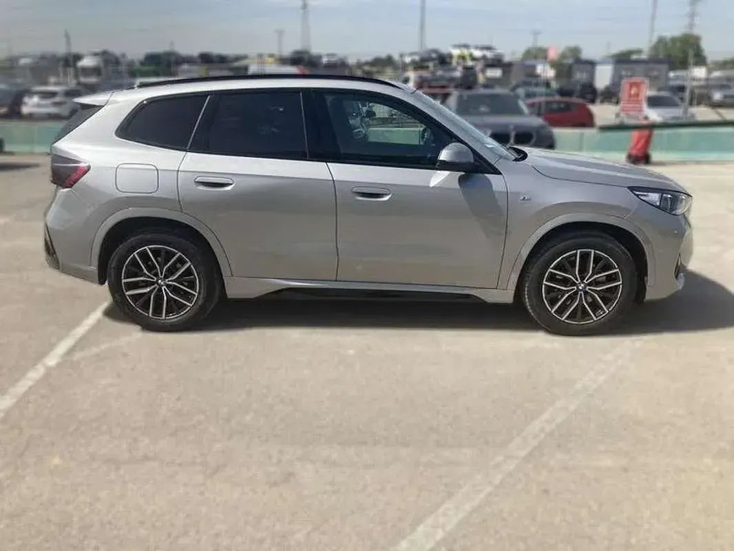 Usado BMW X1 163 CV (119 kW) 2025 Gris SUV