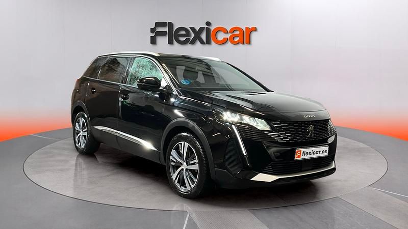 Usado Peugeot 5008 Allure 136 CV (100 kW) 2024 Negro SUV