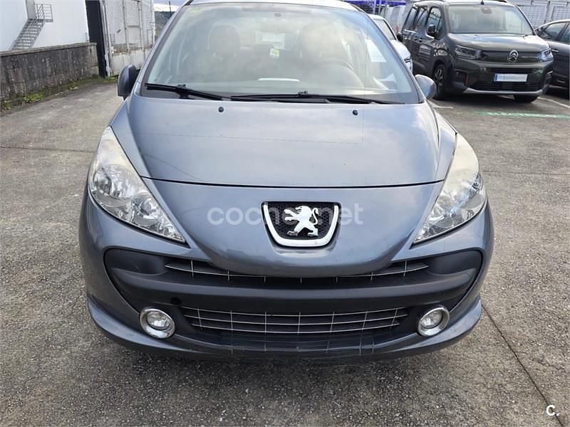 Usado Peugeot 207 Sport 90 CV (66 kW) 2009 Gris / plata Berlina