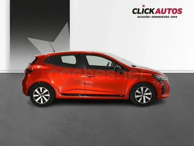 Usado Mitsubishi Colt Motion 90 CV (66 kW) 2025 Rojo Utilitario