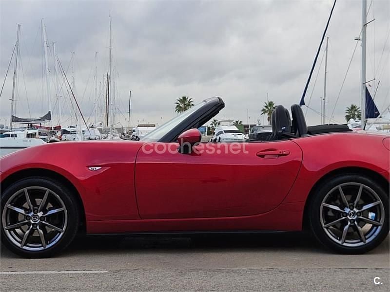Usado Mazda MX5 Inclusive 160 CV (117 kW) 2017 Rojo Descapotable