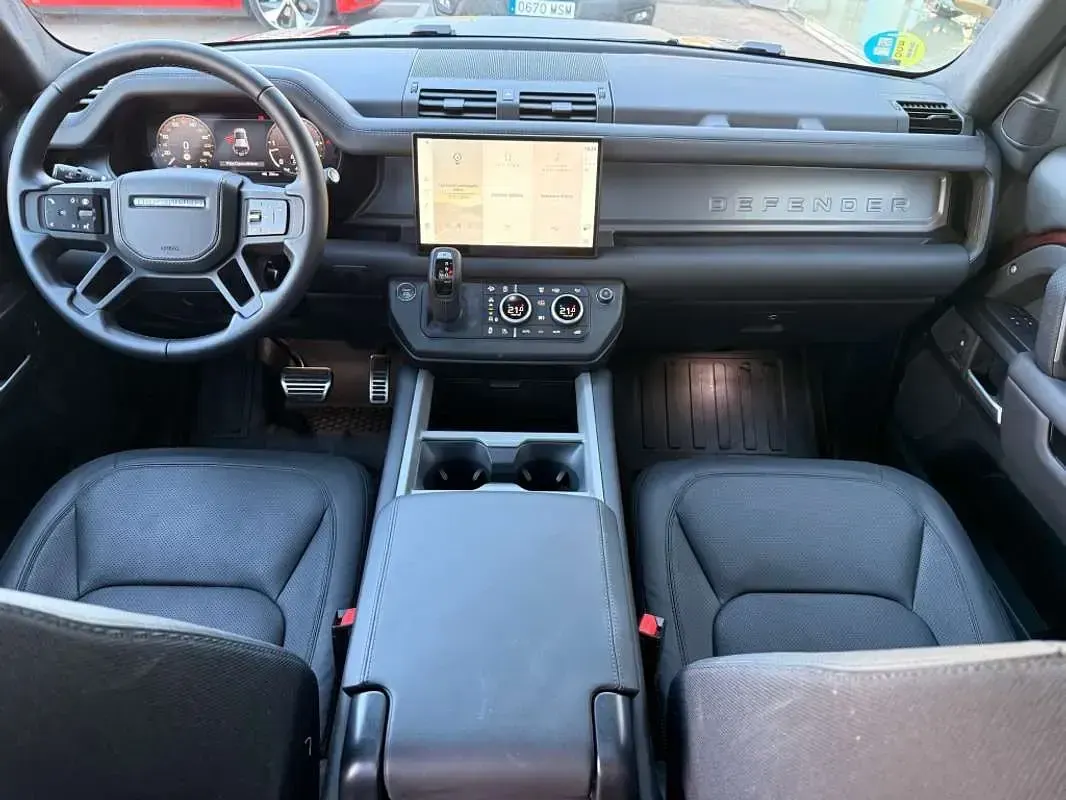 Usado Land Rover Defender 249 CV (183 kW) 2025 Burdeos SUV