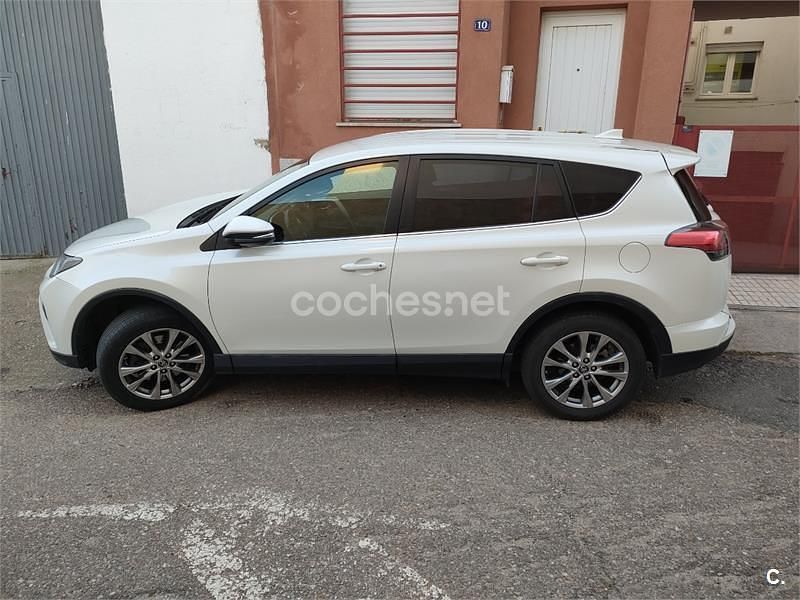 Usado Toyota RAV4 Advance 143 CV (105 kW) 2016 Blanco SUV