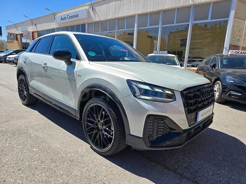 Usado Audi Q2 Ambiente 150 CV (110 kW) 2024 Beige SUV