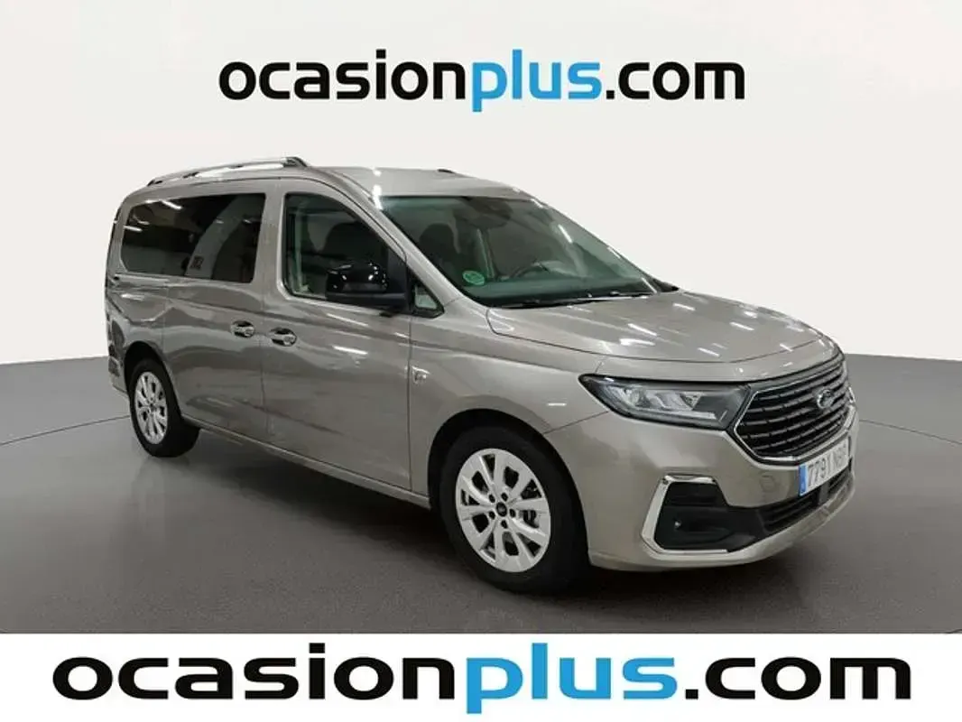Usado Ford Tourneo Titanium 122 CV (89 kW) 2025 Gris Van