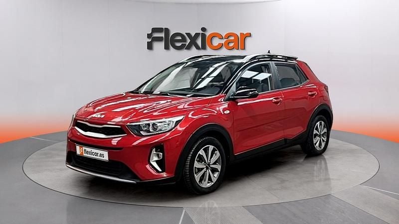 Usado Kia Stonic 84 CV (61 kW) 2023 Rojo SUV