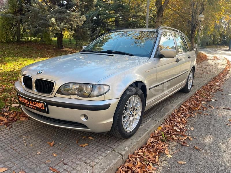 Usado BMW 320 150 CV (110 kW) 2003 Gris / plata Familiar