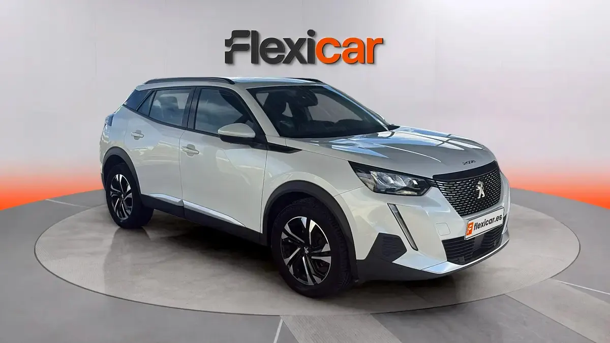 Usado Peugeot 2008 Allure 131 HP (96 kW) 2020 SUV