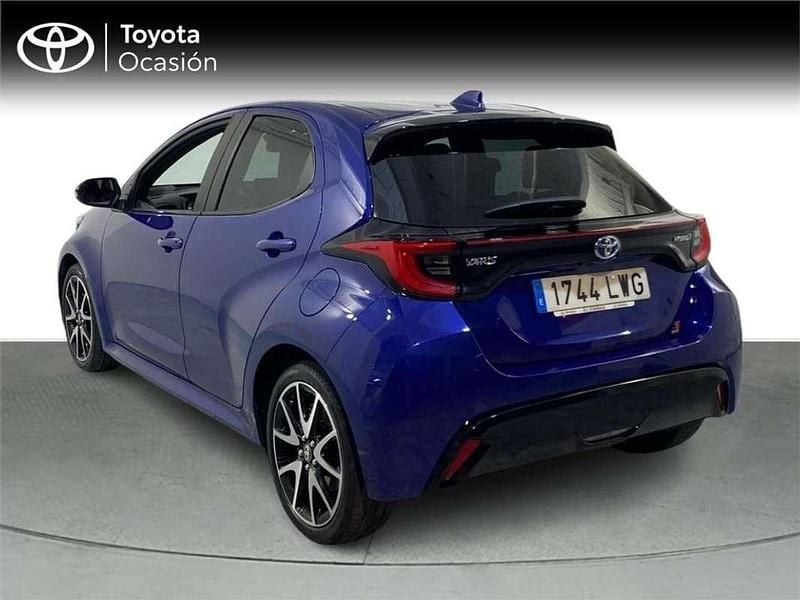 Usado Toyota Yaris Hybrid Style 116 CV (85 kW) 2022 Utilitario