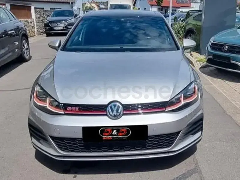 Usado VW Golf VII GTI 245 CV (180 kW) 2017 Gris / plata Berlina