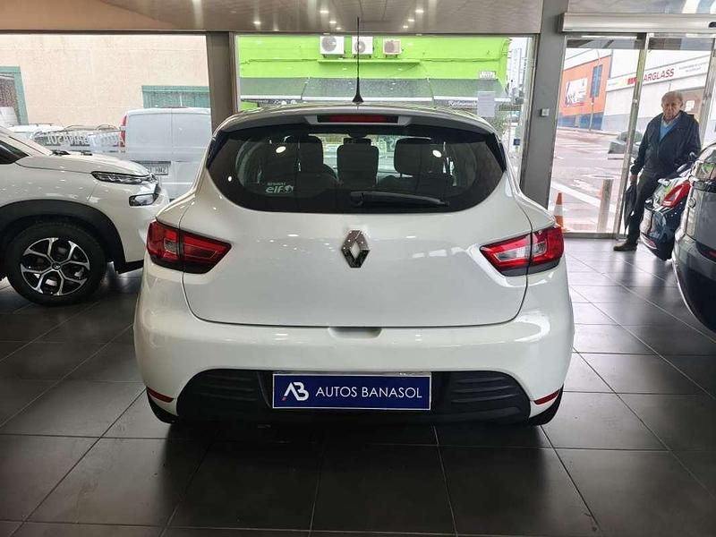 Usado Renault Clio IV Business 75 CV (55 kW) 2019 Blanco Utilitario