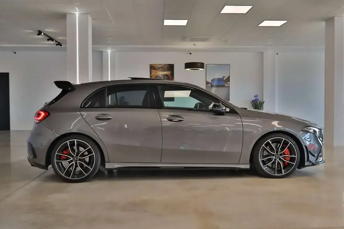 Usado Mercedes A35 AMG AMG 306 CV (225 kW) 2022 Gris Utilitario