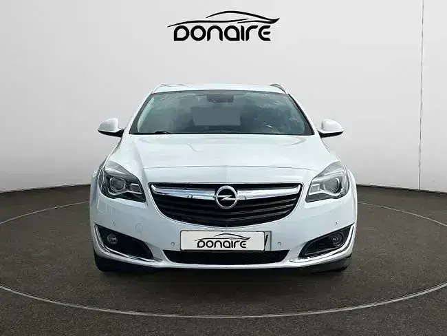 Usado Opel Insignia Excellence 136 HP (100 kW) 2015 Branco Carrinha