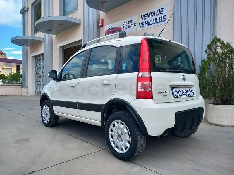 Usado Fiat Panda 4x4 Climbing 75 CV (55 kW) 2012 Blanco Utilitario