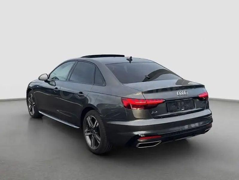 Usado Audi A4 S-Line 265 CV (194 kW) 2021 Gris / plata Berlina