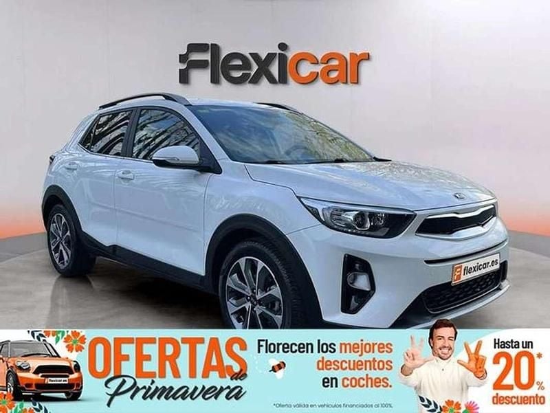 Usado Kia Stonic 101 CV (74 kW) 2020 Blanco SUV