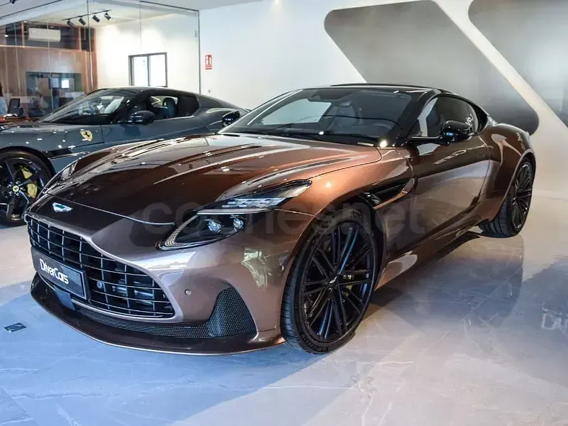 Nuevo Aston Martin DB12 680 CV (500 kW) 2026 Marrón Coupe
