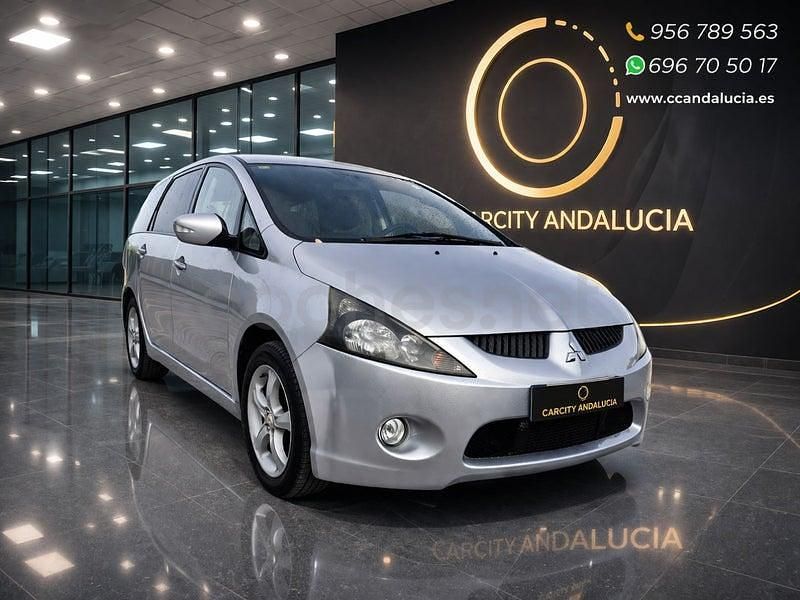 Usado Mitsubishi Grandis Instyle 136 CV (100 kW) 2006 Gris / plata Monovolumen