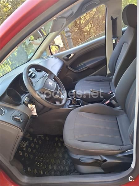 Usado Seat Ibiza 60 CV (44 kW) 2011 Rojo Berlina
