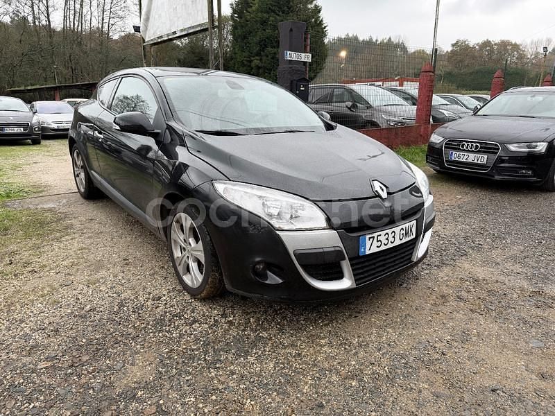 Negro Usado 2009 Renault Mégane Dynamique Berlina | 3000 € (Un poco caro) - Imagen 1/4