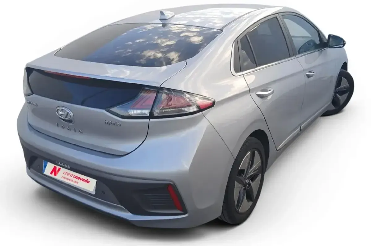 Usado Hyundai Ioniq 140 CV (102 kW) 2022 Gris Utilitario