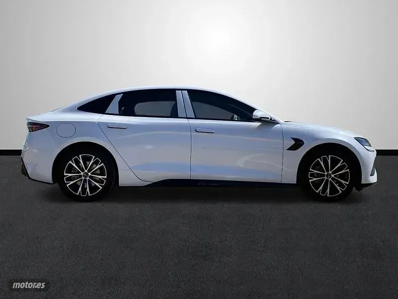 Nuevo BYD Seal Comfort 169 kW (231 CV) 2026 Blanco Berlina