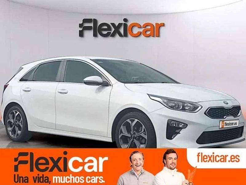 Blanco Usado 2018 Kia Ceed Utilitario | 10.490 € (Buen precio) - Imagen 1/4