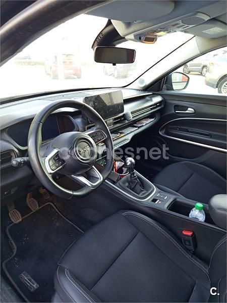 Usado Jeep Avenger Summit 100 CV (73 kW) 2024 Negro SUV