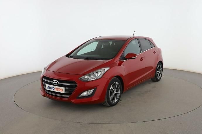 Rojo Usado 2017 Hyundai i30 GO! Berlina | 11.999 € (Buen precio) - Imagen 1/3