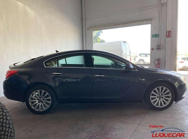 Usado Opel Insignia Cosmo 131 CV (96 kW) 2009 Gris Berlina