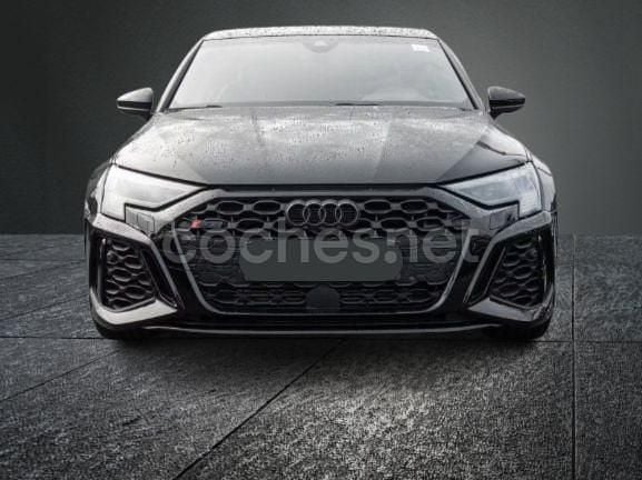 Usado Audi RS3 400 CV (294 kW) 2022 Negro Berlina