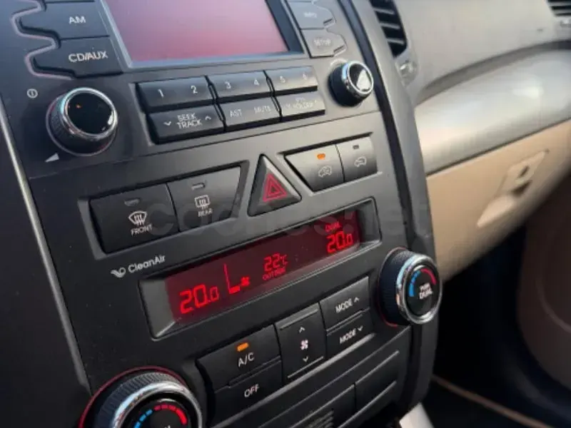 Usado Kia Sorento 150 CV (110 kW) 2011 Negro SUV