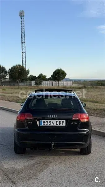 Usado Audi A3 Ambiente 140 CV (102 kW) 2005 Negro Utilitario