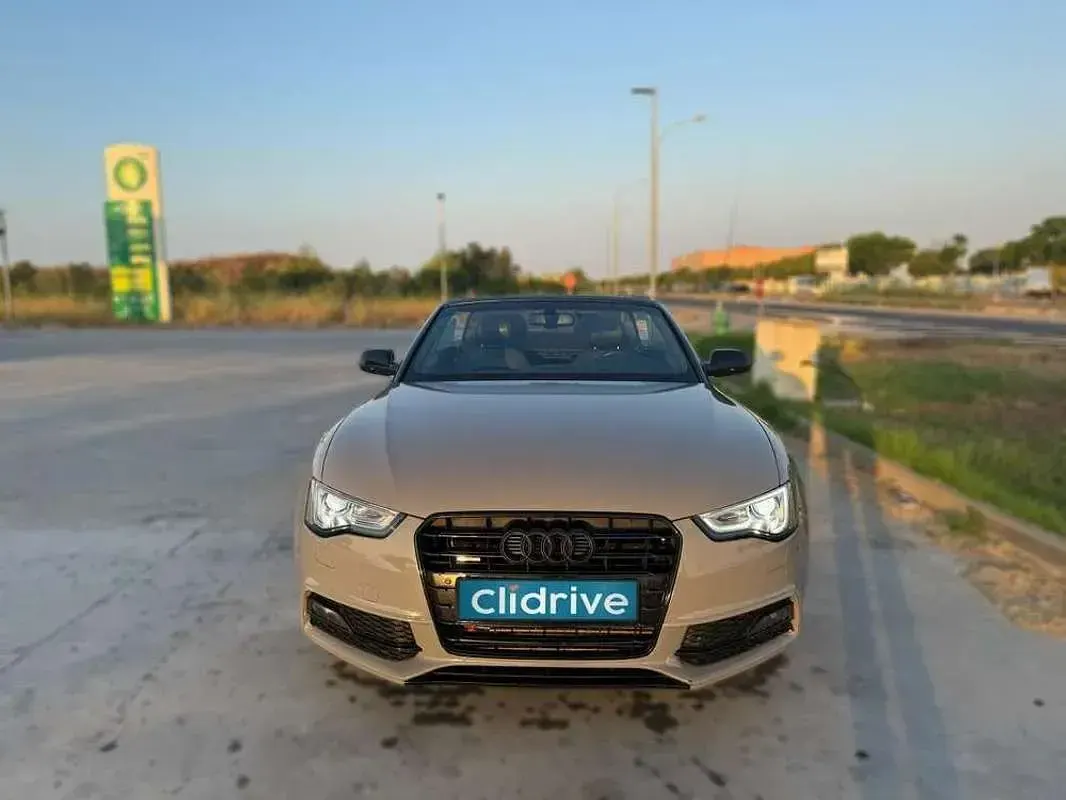 Usado Audi A5 Cabriolet Premium 241 CV (177 kW) 2013 Gris Descapotable