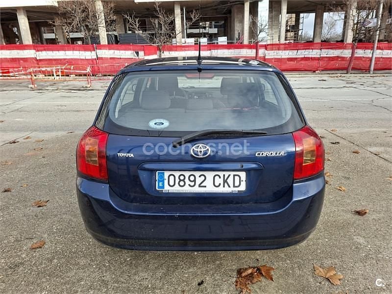 Usado Toyota Corolla Sol 110 CV (80 kW) 2003 Azul Berlina