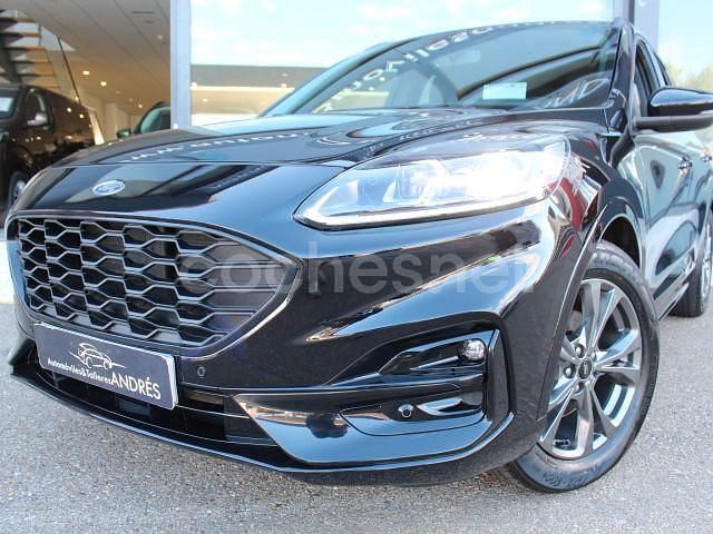 Usado Ford Kuga ST-Line 120 CV (88 kW) 2022 Negro SUV