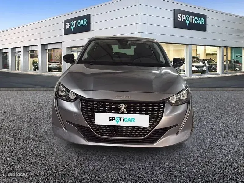 Usado Peugeot 208 Active 100 CV (73 kW) 2022 Gris Utilitario