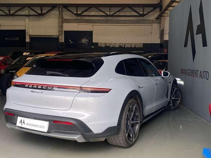 Usado Porsche Taycan Cross Turismo 319 kW (435 CV) 2024 Gris Familiar