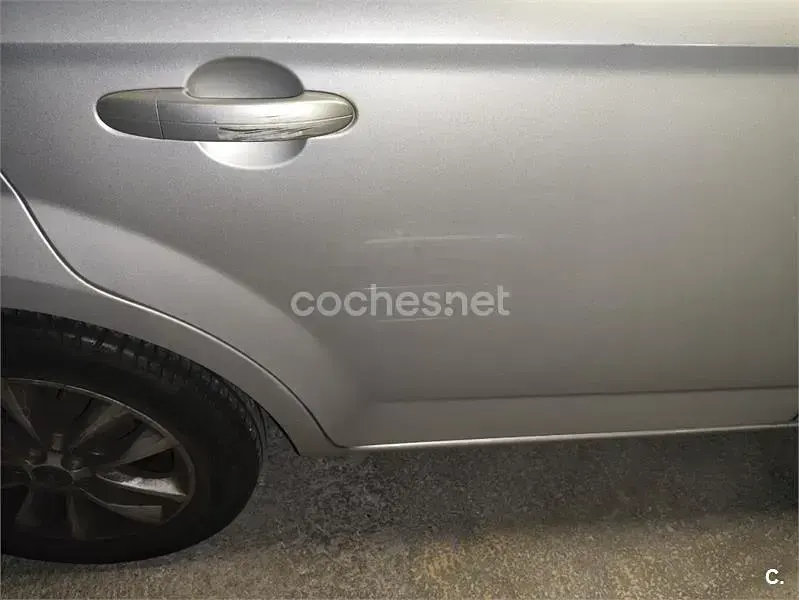 Usado Ford Mondeo Trend 145 CV (106 kW) 2009 Gris / plata Berlina