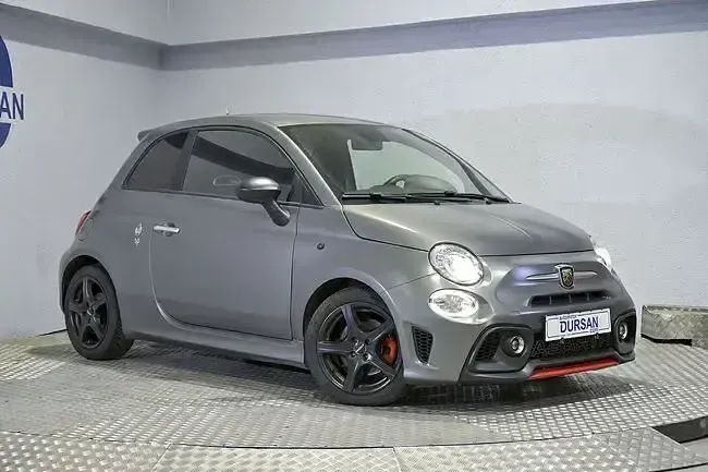 Usado Abarth 595 Turismo 165 CV (121 kW) 2020 Gris Utilitario