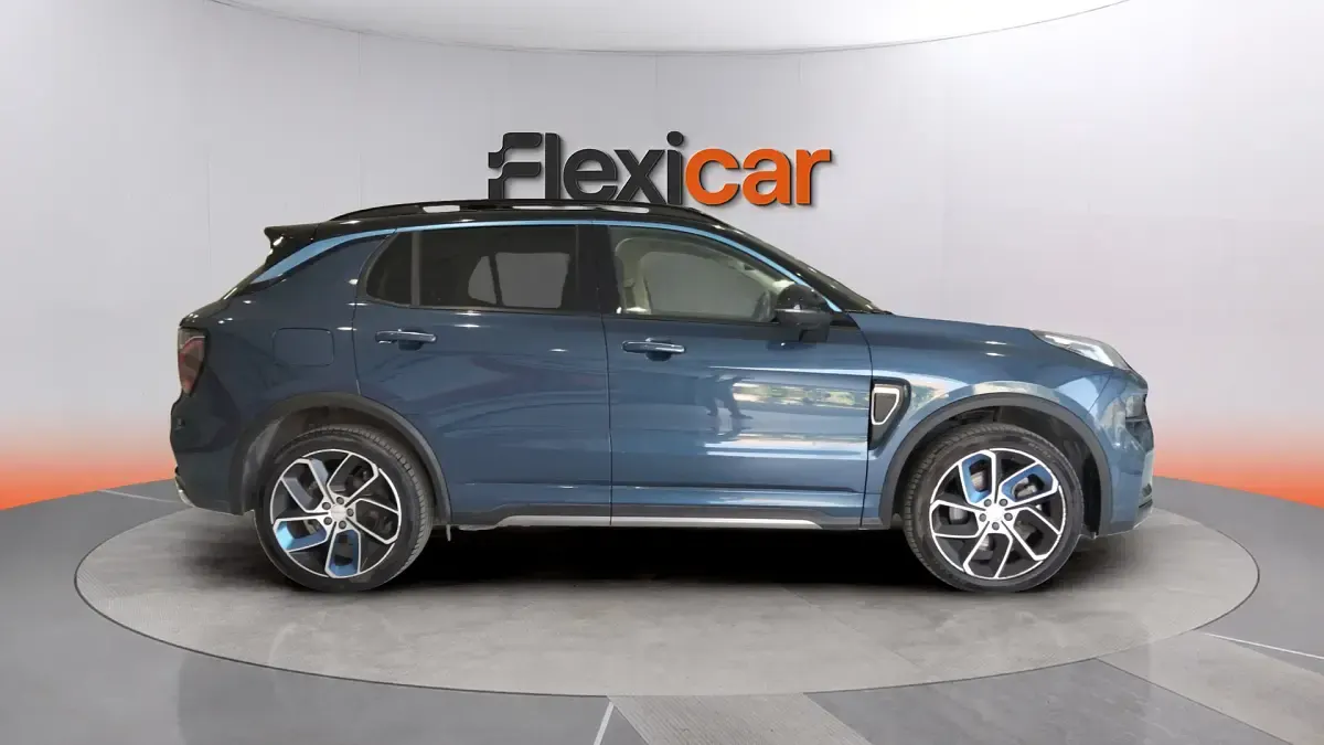 Usado Lynk & Co 01 261 CV (191 kW) 2022 Negro SUV