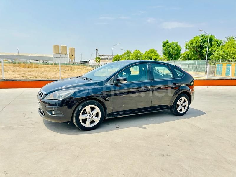 Negro Usado 2009 Ford Focus Titanium Berlina | 3499 € (Buen precio) - Imagen 1/4