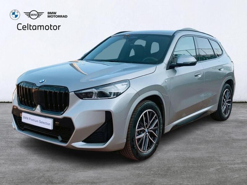 Spacesilber (metalizado) Usado 2024 BMW X1 Comfort Edition SUV | 42.500 € (Super precio) - Imagen 1/4
