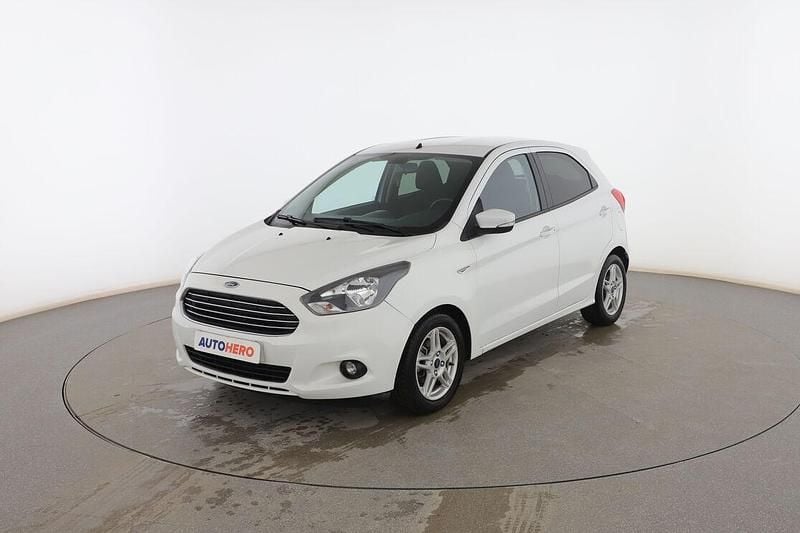 Usado Ford Ka Plus Ultimate 85 CV (62 kW) 2016 Blanco Utilitario