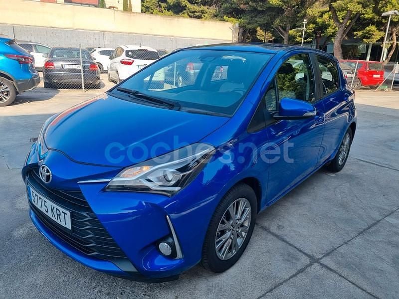 Azul Usado 2019 Toyota Yaris Active Berlina | 11.900 € (Precio justo) - Imagen 1/4