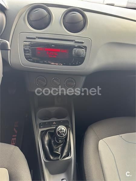 Käytetty Seat Ibiza Copa 90 HP (66 kW) 2012 Punainen Sedan