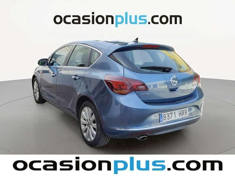 Usado Opel Astra Excellence 140 CV (102 kW) 2013 Azul Utilitario