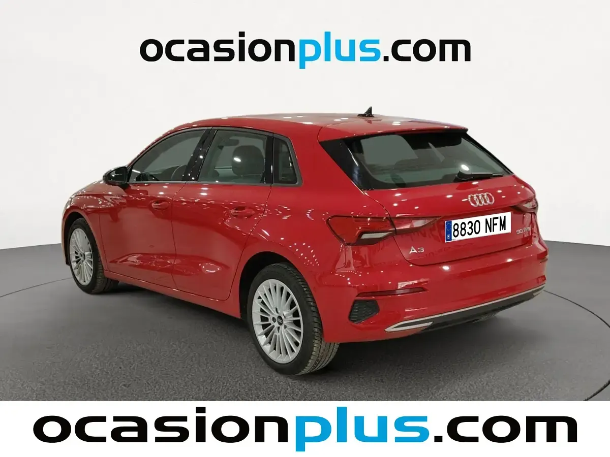 Usado Audi A3 Advanced Plus 110 CV (80 kW) 2023 Rojo Berlina