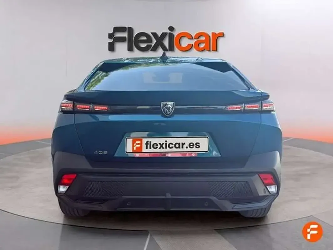 Usado Peugeot 408 Allure 145 CV (106 kW) 2025 Azul SUV
