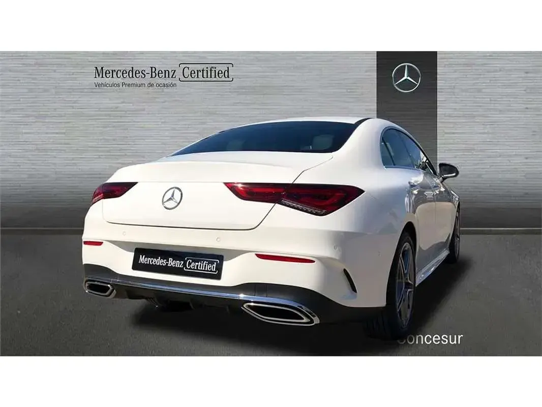 Usado Mercedes CLA180 122 CV (89 kW) 2022 Blanco Coupe